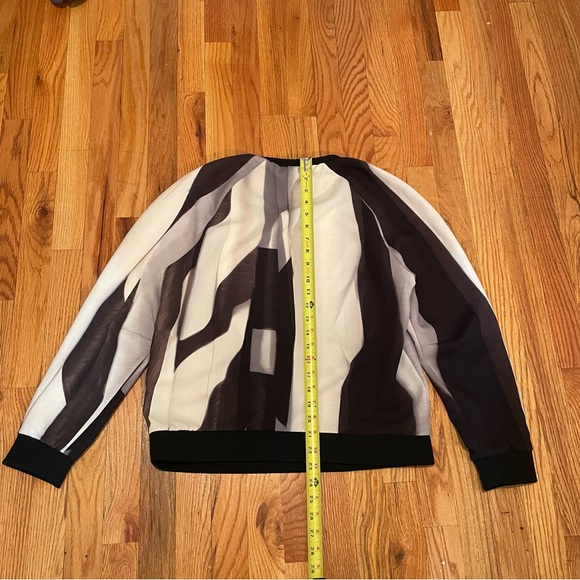 Dagmar Black & White Abstract Jumper - Picture 8 of 8